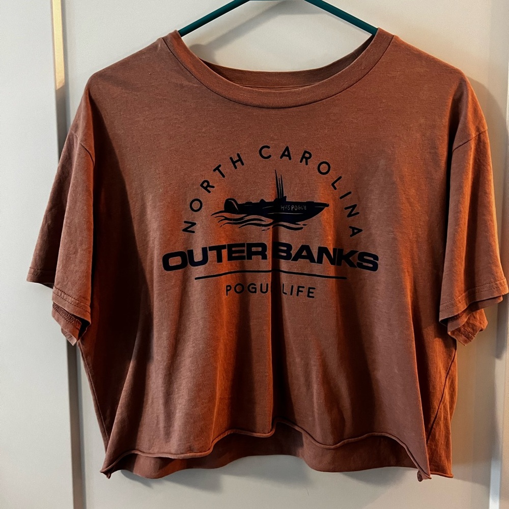 Outer Banks Graphic Crop Top